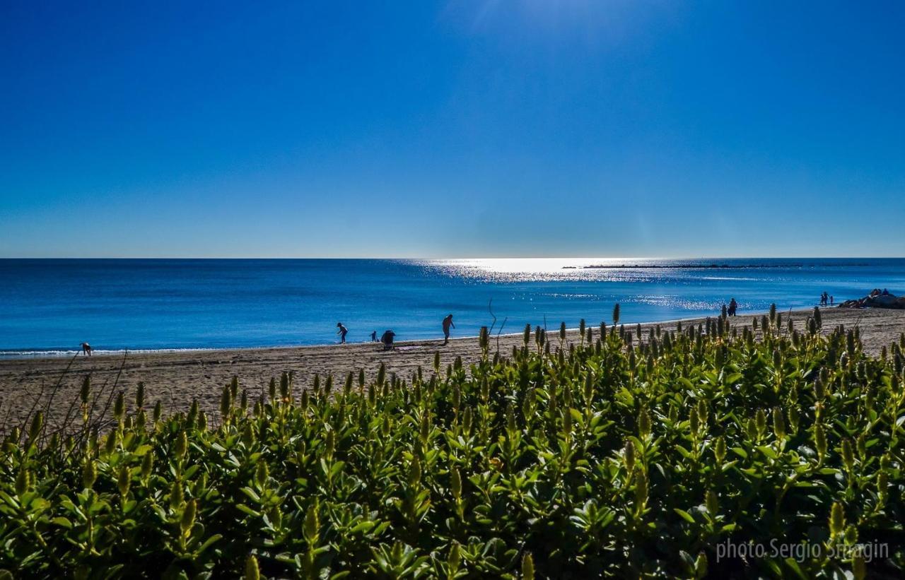 712 Iris Apartamentos - Vista Al Mar - A 10 Min De La Playa Caminando Y 5 Min Del Centro 베날마데나코스타 외부 사진